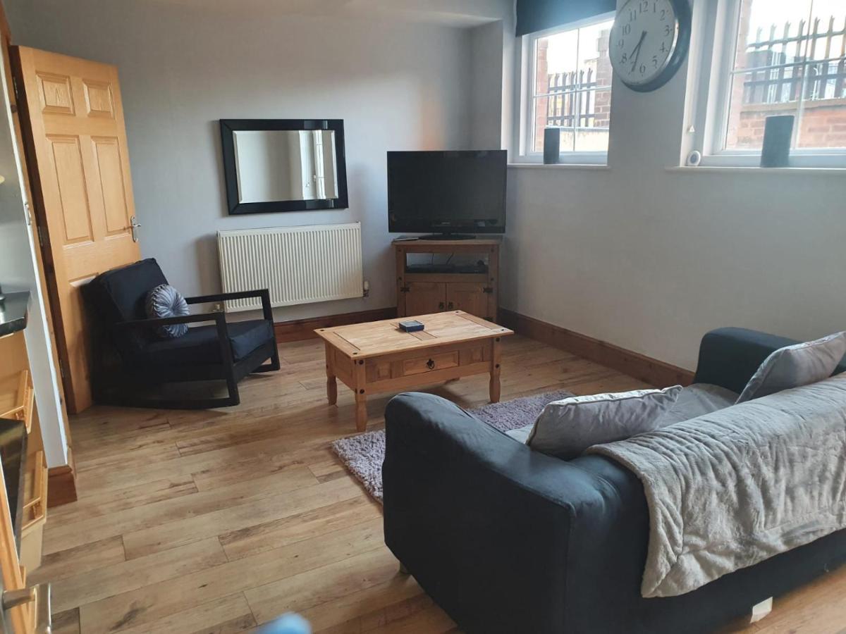 Spacious 2 Bed Appartment Next To Bae With Spa Bath Barrow-in-Furness Exterior photo